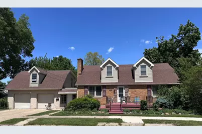 616 E Center Street, Ottawa, IL 61350 - Photo 1