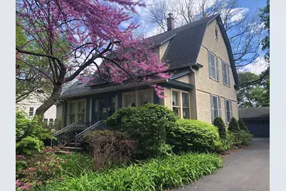 141 W Lincoln Avenue, Libertyville, IL 60048 - Photo 1