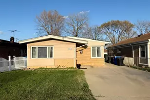 7825 S Pulaski Rd, Chicago, IL 60652 - Photo 1