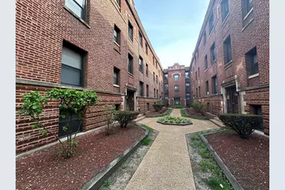 929 W Sunnyside Avenue #1S, Chicago, IL 60640 - Photo 1