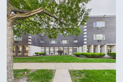 914 N Austin Boulevard #A5, Oak Park, IL 60302 - Photo 1