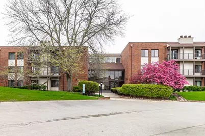 3070 Pheasant Creek Drive #104, Northbrook, IL 60062 - Photo 1