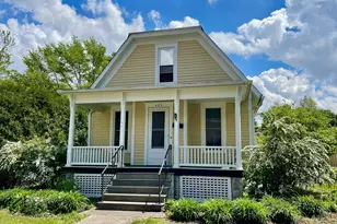 424 N 4th St, Dekalb, IL 60115 - Photo 1