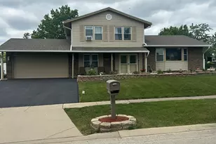 1507 Haise Ln, Elk Grove Village, IL 60007 - Photo 1