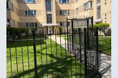 2030 E 72nd Place #3D, Chicago, IL 60649 - Photo 1