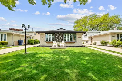 10436 Kilpatrick Avenue, Oak Lawn, IL 60453 - Photo 1