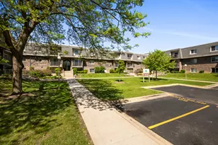 838 Jonathan Ct, Prospect Heights, IL 60070 - Photo 1