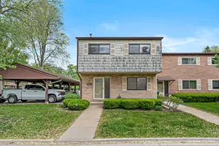 1610 Chippewa Trail, Wheeling, IL 60090 - Photo 1