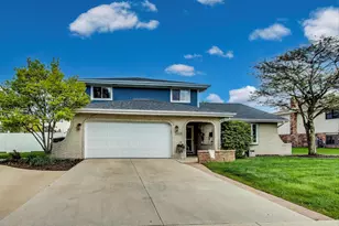 14109 Yorktown Dr, Orland Park, IL 60462 - Photo 1