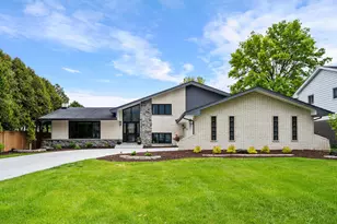 7235 Kiowa Ln, Palos Heights, IL 60463 - Photo 1