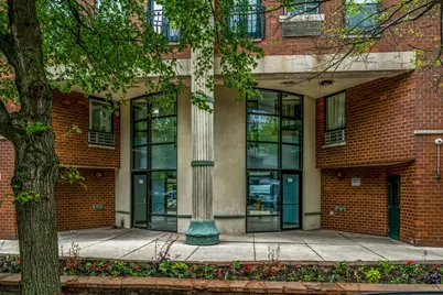 711 W Gordon Terrace #524, Chicago, IL 60613 - Photo 1