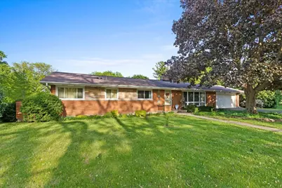 605 Lill Street, Barrington, IL 60010 - Photo 1