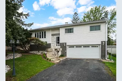 9040 Meadowview Drive, Hickory Hills, IL 60457 - Photo 1