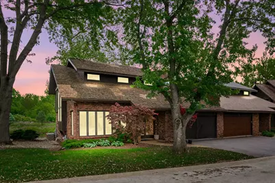 16 Lucas Drive, Palos Hills, IL 60465 - Photo 1