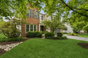 727 Sumac Dr, Aurora, IL 60506 - Photo 1