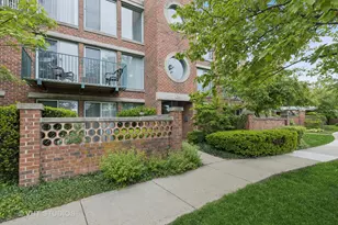 1030 Arbor Ln, Northfield, IL 60093 - Photo 1