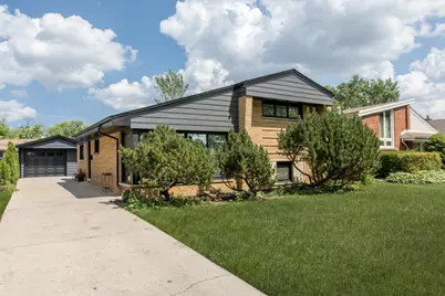 1033 N Knight Avenue, Park Ridge, IL 60068 - Photo 1