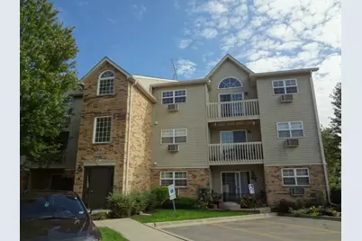1412 W Clear Water Circle #3D, Round Lake Beach, IL 60073 - Photo 1