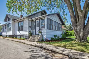 802 N Lewis Ave, Waukegan, IL 60085 - Photo 1