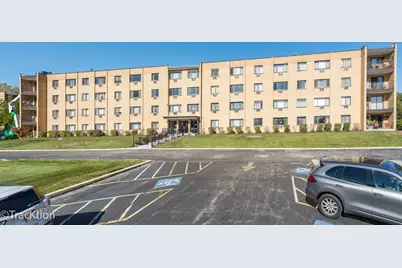 6660 S Brainard Avenue #201, Countryside, IL 60525 - Photo 1