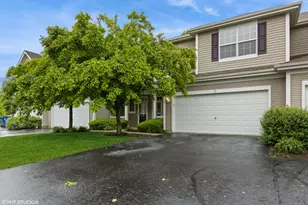 1532 Legacy Dr, Dekalb, IL 60115 - Photo 1