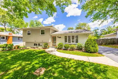 5805 Tennessee Avenue, Clarendon Hills, IL 60514 - Photo 1