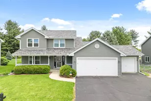 307 Shelden Dr, Winnebago, IL 61088 - Photo 1