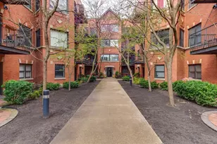 5942 S King Dr, Chicago, IL 60637 - Photo 1