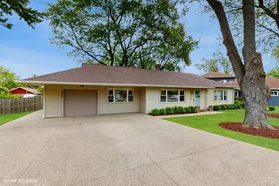 5327 Willow Springs Road, La Grange Highlands, IL 60525 - Photo 1