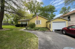 35694 N Helendale Rd, Ingleside, IL 60041 - Photo 1