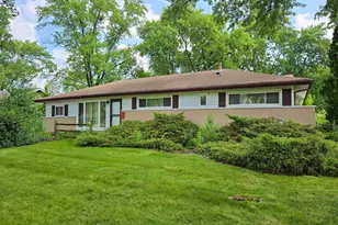 505 Geronimo St, Hoffman Estates, IL 60169 - Photo 1