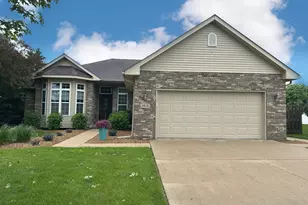 1415 Canter Cir, Bourbonnais, IL 60914 - Photo 1