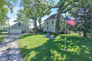 5207 Barnard Mill Rd, Ringwood, IL 60072 - Photo 1