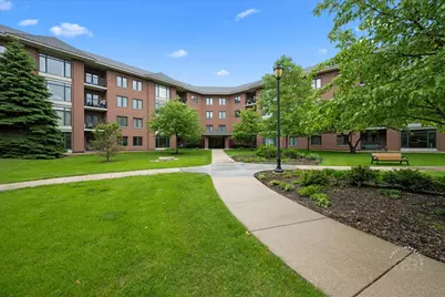 875 E 22nd Street #402, Lombard, IL 60148 - Photo 1