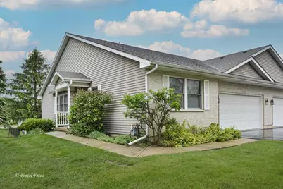 215 Julie Lane, Hampshire, IL 60140 - Photo 1