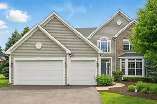 3404 Royal Woods Dr, Crystal Lake, IL 60014 - Photo 1