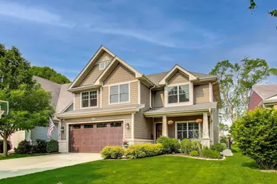 212 S Wa Pella Avenue, Mount Prospect, IL 60056 - Photo 1