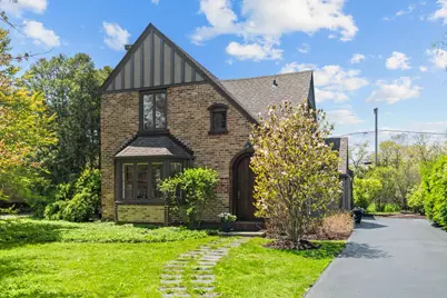 154 Glenwood Avenue, Winnetka, IL 60093 - Photo 1