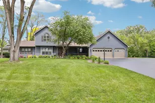 2902 Pleasant Dr, McHenry, IL 60051 - Photo 1