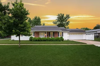 956 E Orleans Street, Paxton, IL 60957 - Photo 1