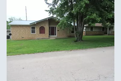 309 Cedar Drive, Clifton, IL 61727 - Photo 1