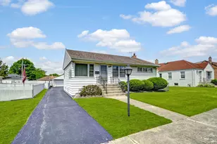 9124 S 54th Ct, Oak Lawn, IL 60453 - Photo 1