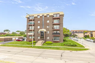 10424 Central Avenue #5NW, Oak Lawn, IL 60453 - Photo 1