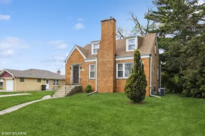 4946 N Octavia Avenue, Harwood Heights, IL 60706 - Photo 1