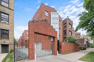 5510 S Cornell Ave, Chicago, IL 60637 - Photo 1