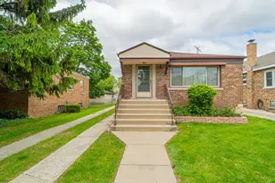 13122 S Escanaba Ave, Chicago, IL 60633 - Photo 1