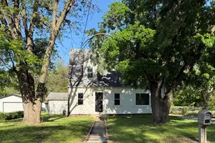 2812 Searles Ave, Rockford, IL 61101 - Photo 1