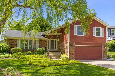 1534 Gainesboro Drive, Wheaton, IL 60189 - Photo 1