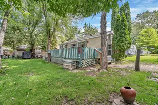 131 Dogwood Ln, Wilmington, IL 60481 - Photo 1