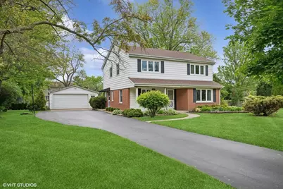 211 W Kenilworth Avenue, Prospect Heights, IL 60070 - Photo 1